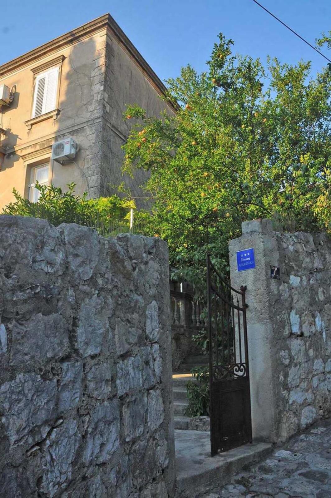 Spacious Room With A Panoramic View Of Harbor Dubrovnik Ngoại thất bức ảnh